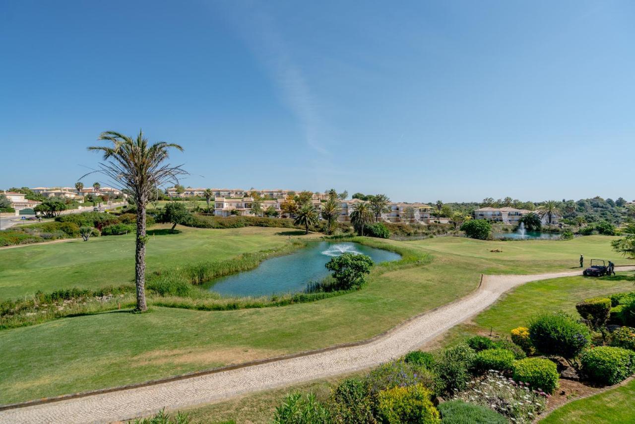 Willa Beautiful On Boavista Golf - Daily Service & Access Lagos