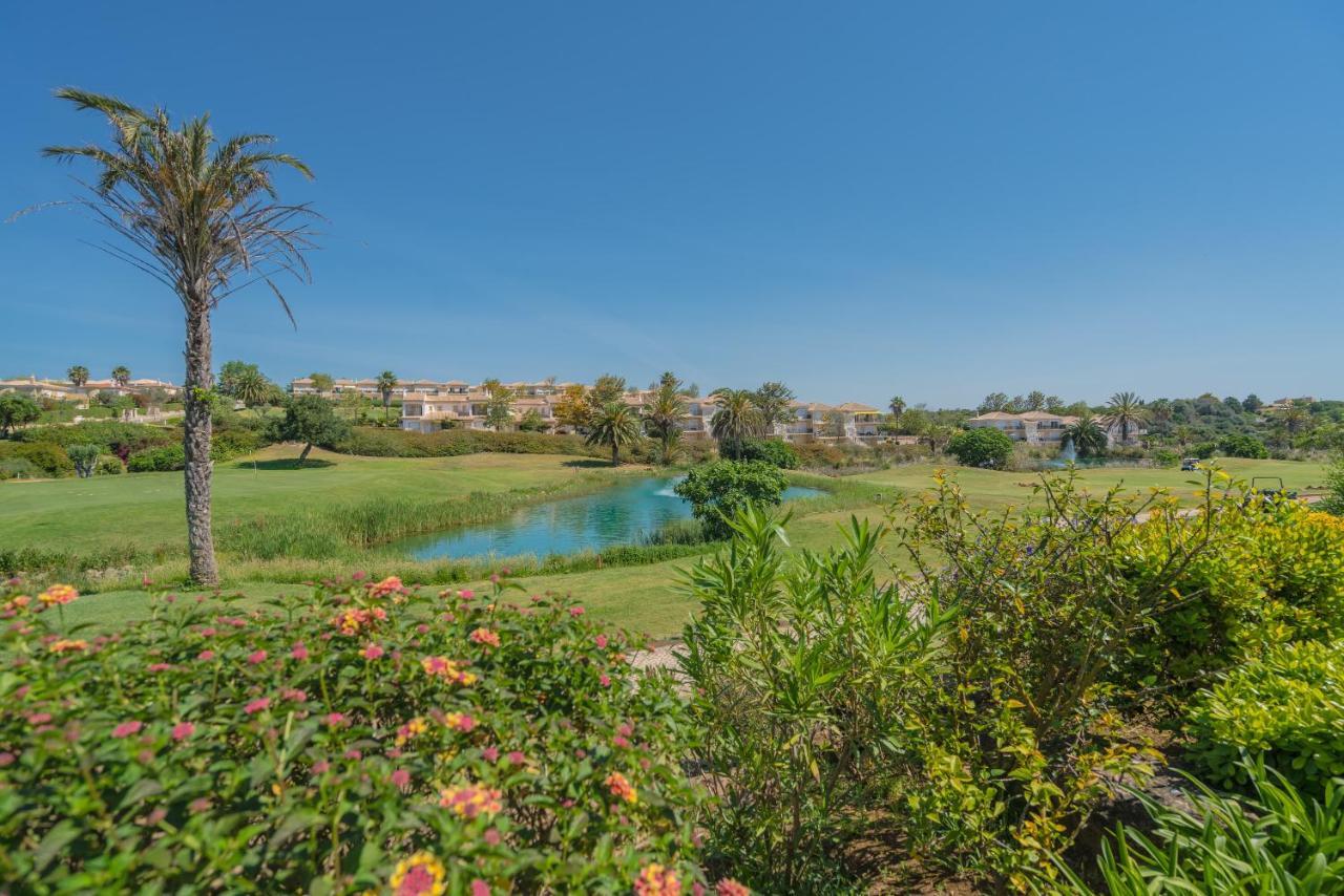 Willa Beautiful On Boavista Golf - Daily Service & Access Lagos